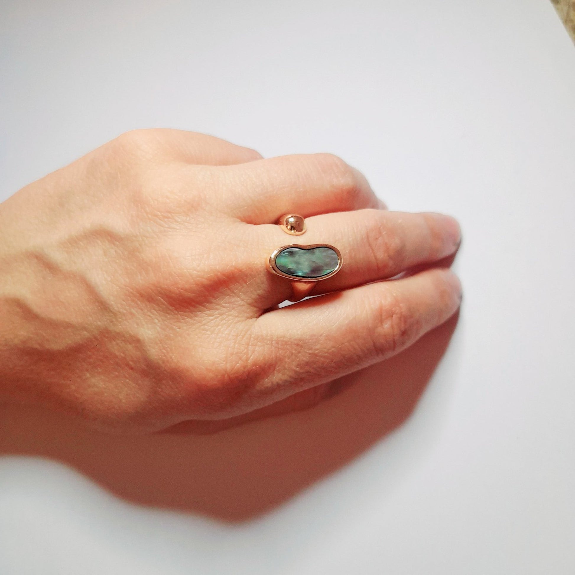 Droplet Abalone Ring - EviPsara